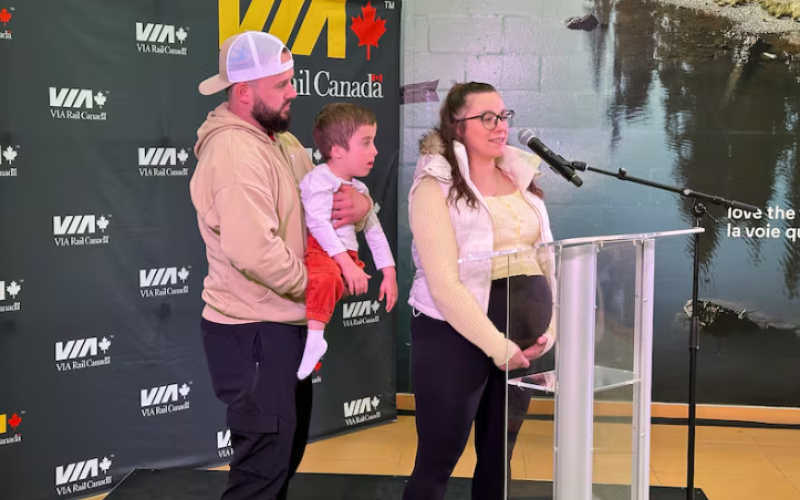 Elizabeth and Jake Doerksen, with their five-year-old son Oakley. (Dalson Chen/CBC)