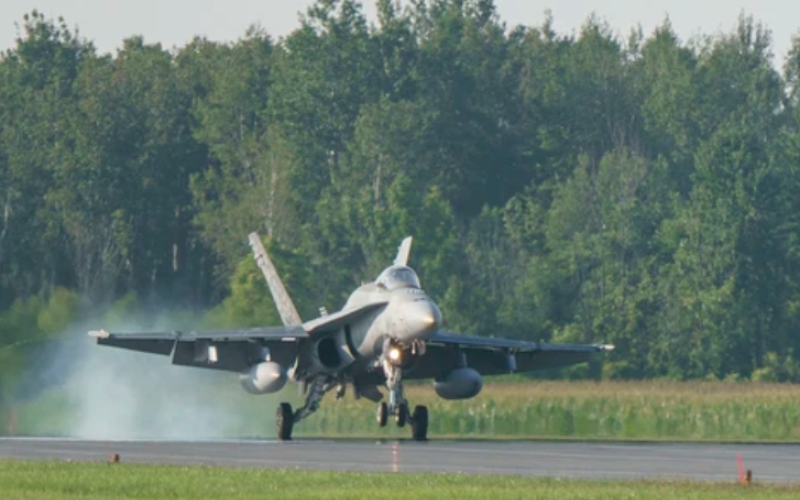 The Canadian Forces CF-18 Hornet lands following its demonstration at Airshow London Skydive 2026 at the London International Airport on Friday, August 21, 2026. (Geoff Robins/The London Free Press)