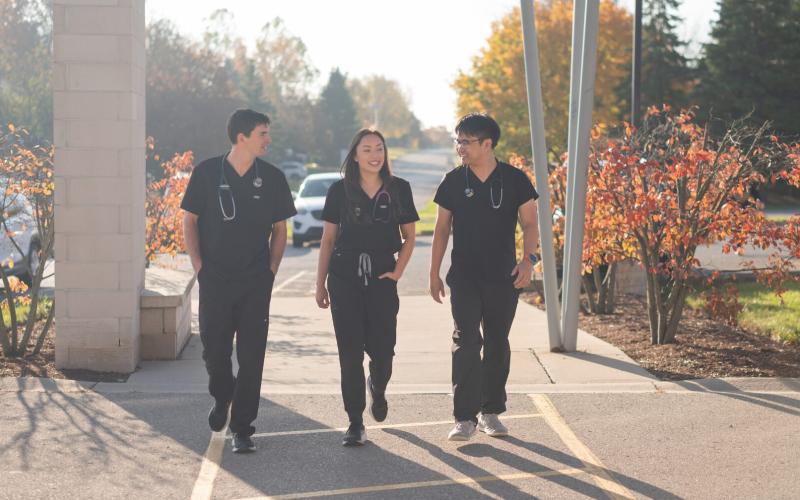 (L to R) Drs. Braden Boley, Lindsey Wong and Albert Luu at the Middlesex Centre Family Medicine Clinic in Ilderton, Ont. The clinic is one of more than 110 health-care partner sites that provide Schulich Medicine learners with community-based experiences across more than 60 communities in Southwestern Ontario. (Megan Morris/Schulich Medicine & Dentistry)