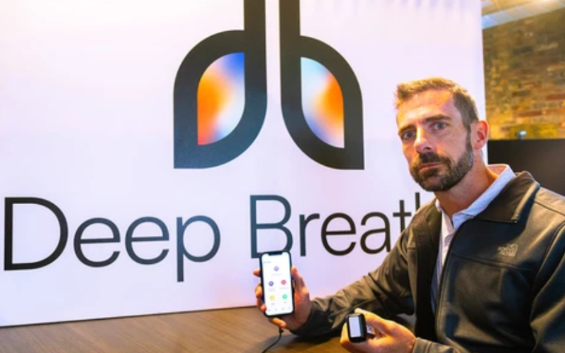 Dr. Rob Arntfield of Deep Breathe shows off an ultrasound device and how it interacts with software the London-based firm developed to offer portable, inexpensive imaging of lungs. Photograph taken on Wednesday December 17, 2025. (Mike Hensen/The London Free Press)