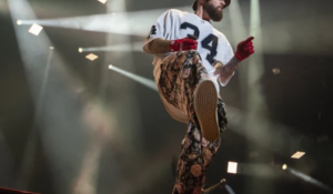 Legendary band set to play first London show ever at airport's Rock the Runway