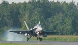 PHOTOS: F-22s, CF-18s soar at Airshow London
